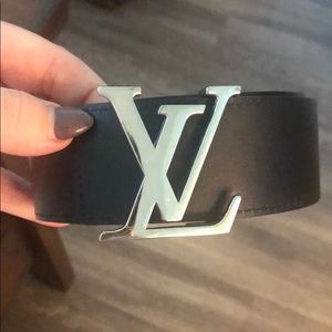 MENS LOUIS VUITTON REVERSIBLE BELT
